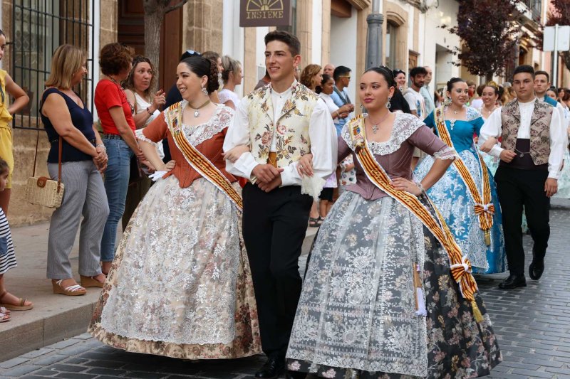 El pregó de Fogueres de Xàbia fa bullir la Plaça de l’Església El pregó de Fogueres de Xàbia fa bullir la Plaça de l’Església